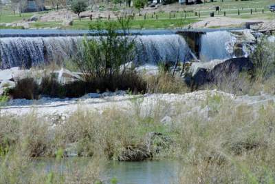 TEXAS LLANO RIVER FALLS4.JPG